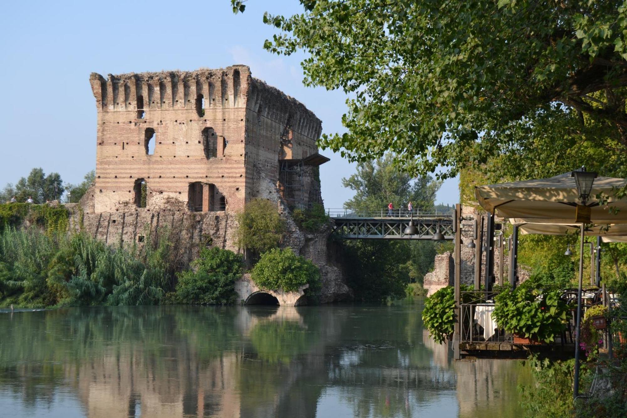 Hotel Le Finestre Su Borghetto Valeggio sul Mincio Zewnętrze zdjęcie