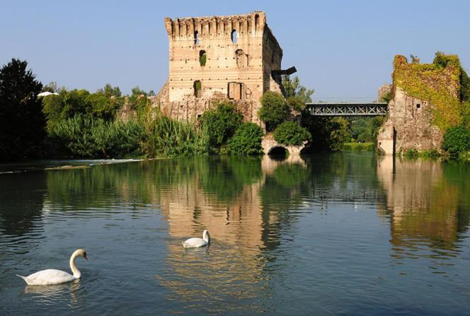 Hotel Le Finestre Su Borghetto Valeggio sul Mincio Zewnętrze zdjęcie